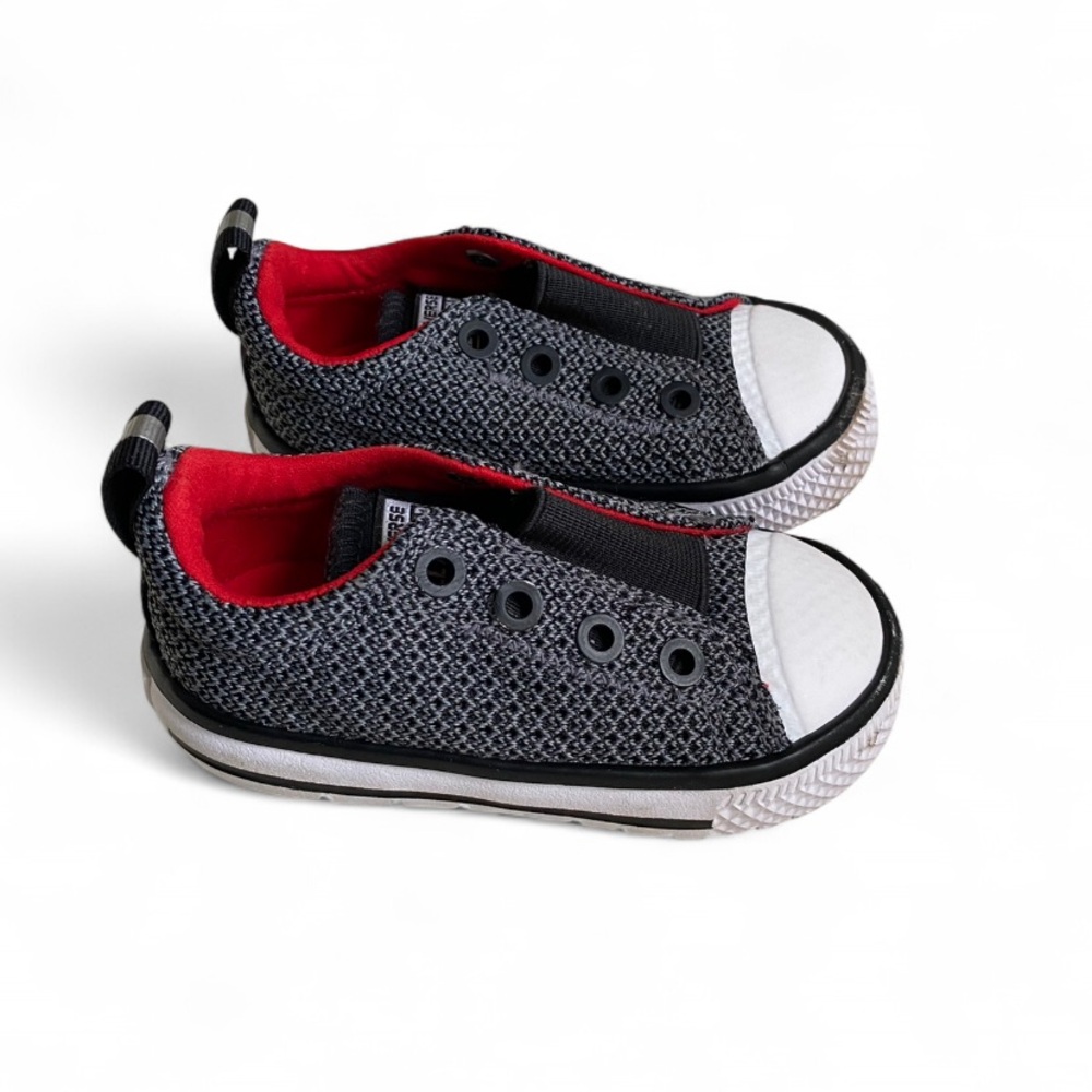 Baby Converse size 5